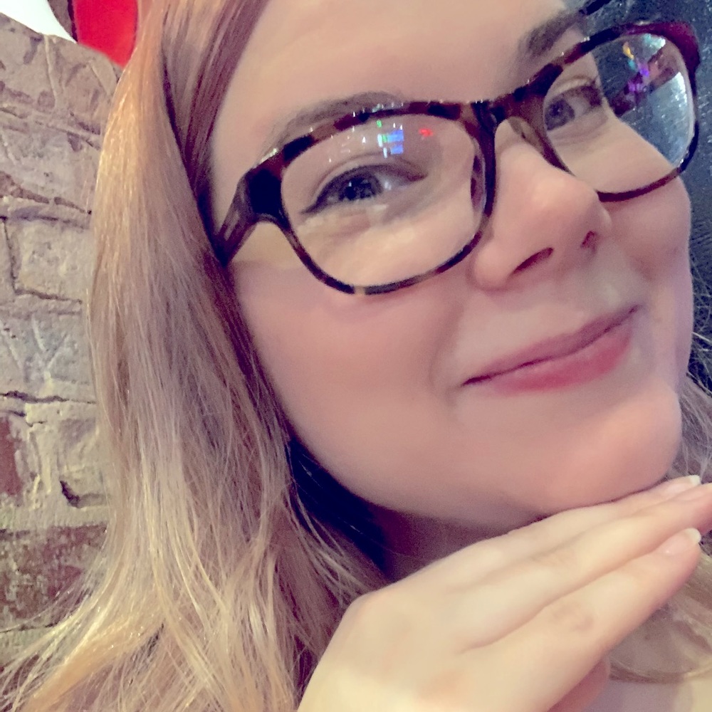 Meet your Posher, Hannah